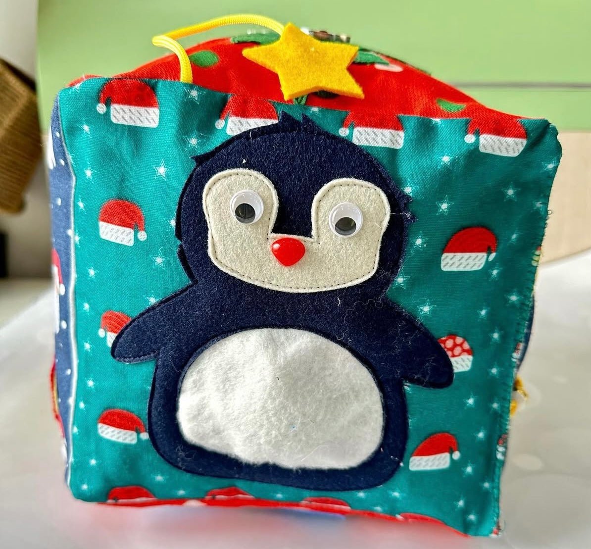 Christmas Activity Cube for Toddlers – Montessori Sensory Toy | Festive Holiday Learning Cube for Kids - yarnandyawn